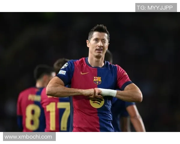 莱万状态火热欧冠赛场10场打入12球稳居射手榜首位